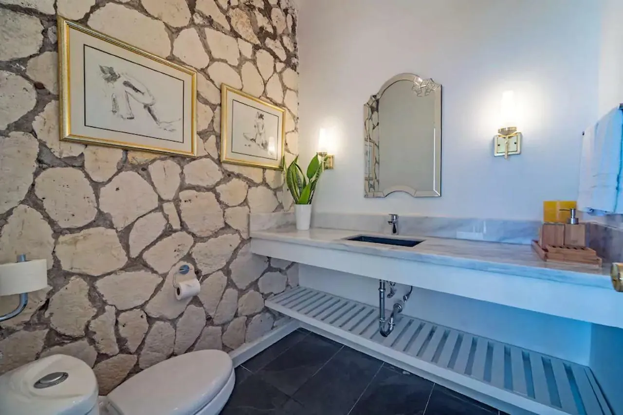 Villa Magnificent 5-Bedroom Estate Villa, Sleeps 12 Montego Bay Jamaika