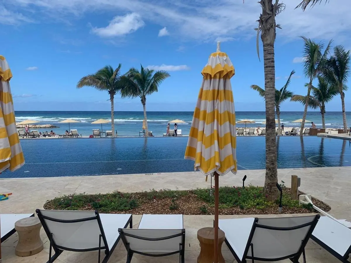 Magnificent 5-Bedroom Estate Villa, Sleeps 12 Montego Bay 0*,  Jamaika