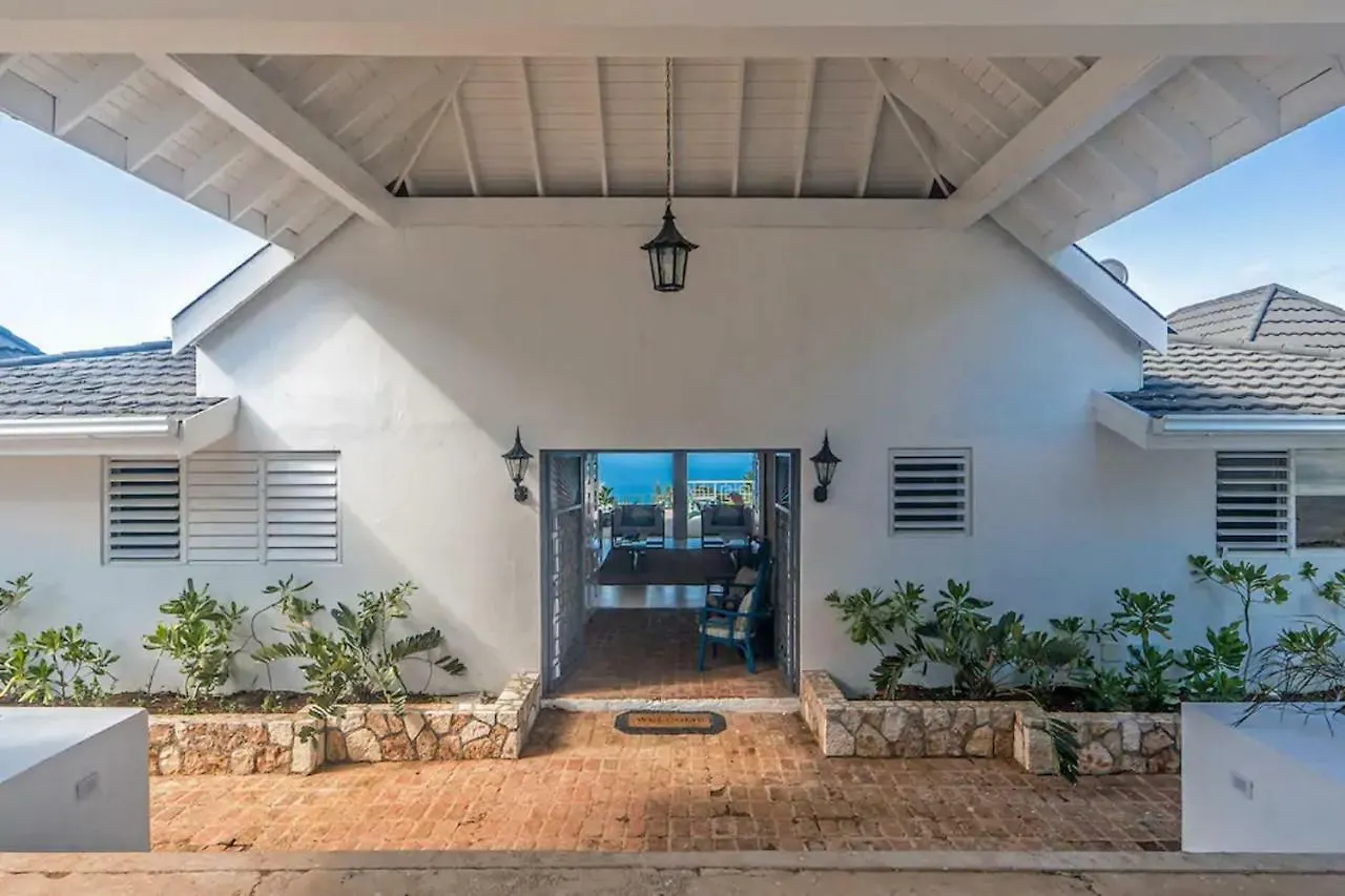 Villa Magnificent 5-Bedroom Estate Villa, Sleeps 12 Montego Bay Jamaïque